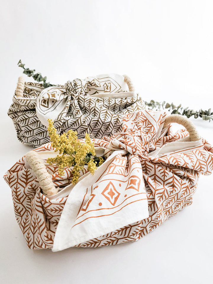 Bread Warmer & Basket Gift Set with Tea Towel - Flower by KORISSA