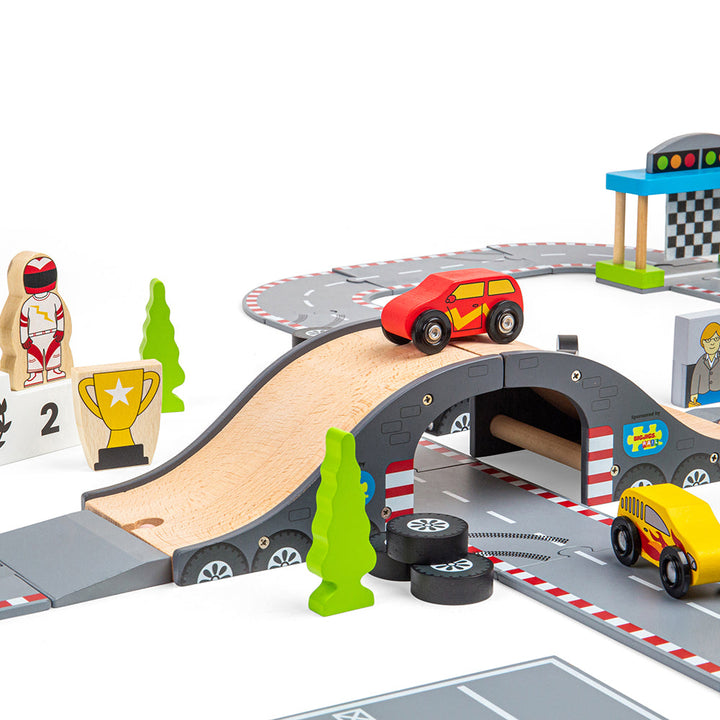 Roadway Race Day by Bigjigs Toys US