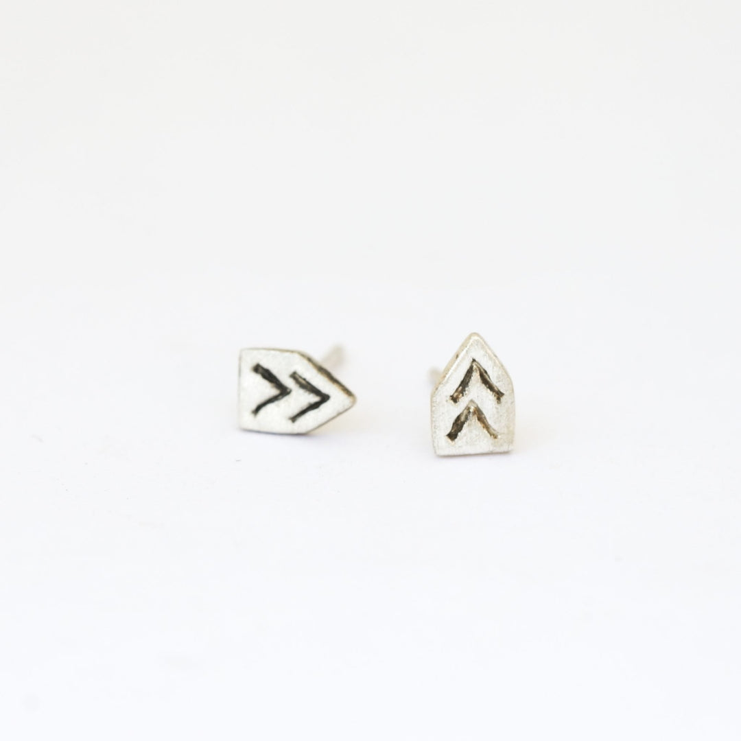 Chevron studs